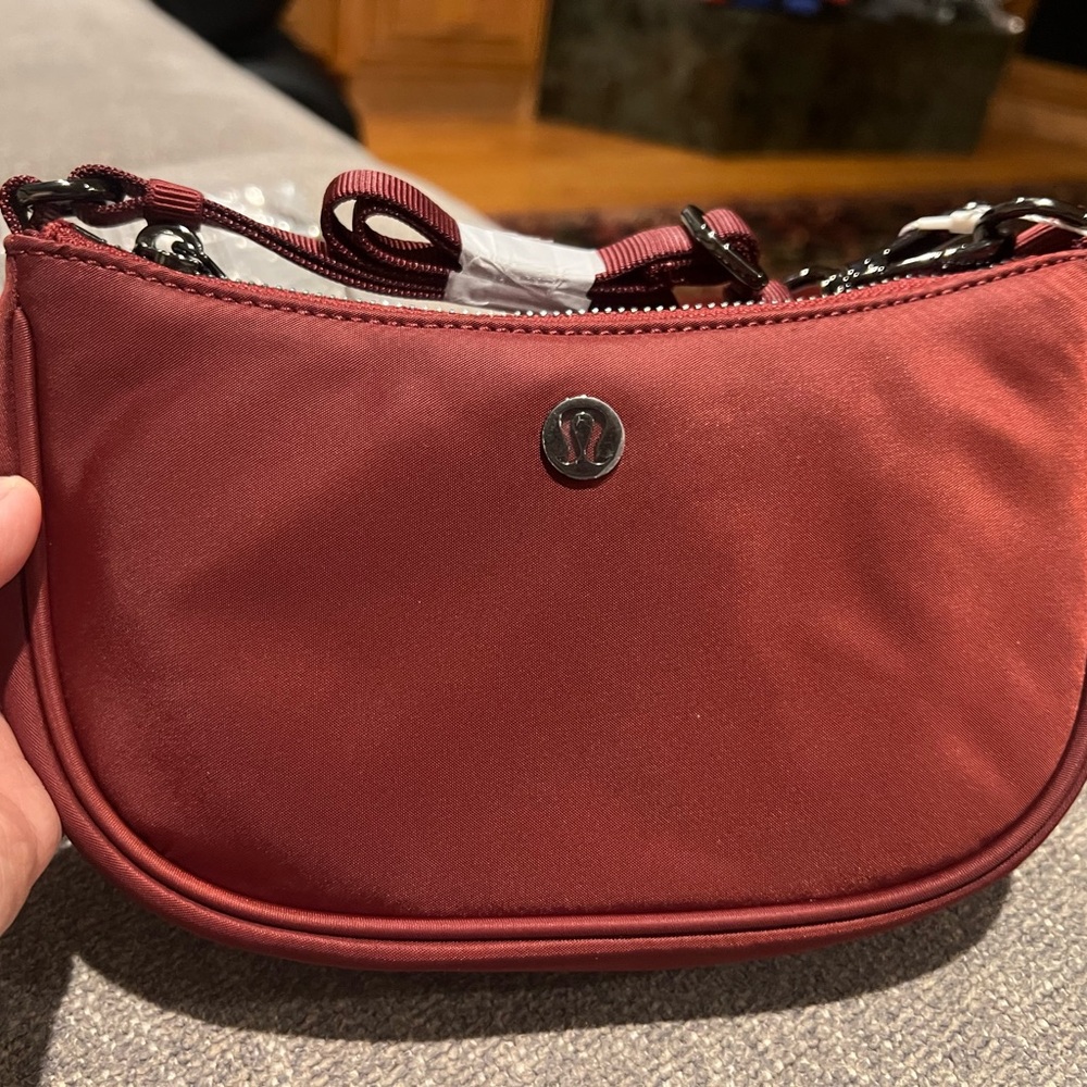 lululemon city essential mini shoulder bag rock wood new
